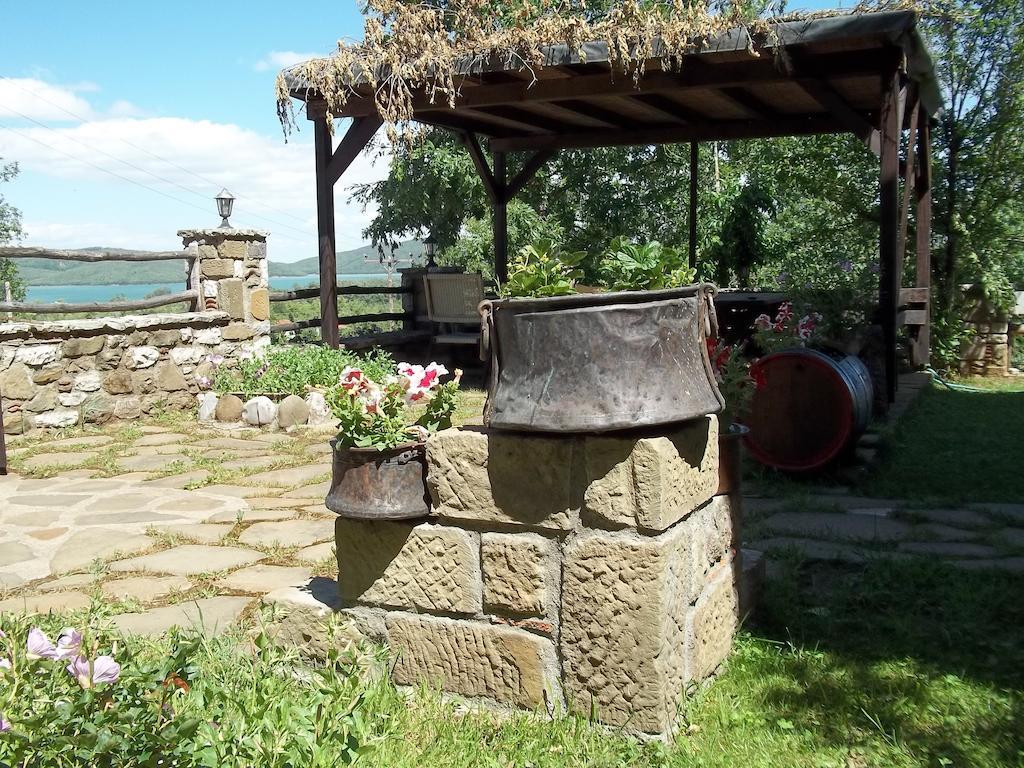 T'Asprolithia Vila Kalývia Fylaktís Exterior foto